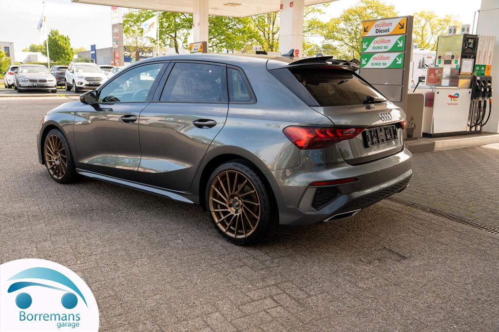 Audi A3 Sportback | S line | Virtual Cockpit | CarPlay, 1498 cc, Euro 6, 0 kg, https://public.car-pass.be/vhr/4cc3bcf9-fe3d-4f58-b83a-48b709114346