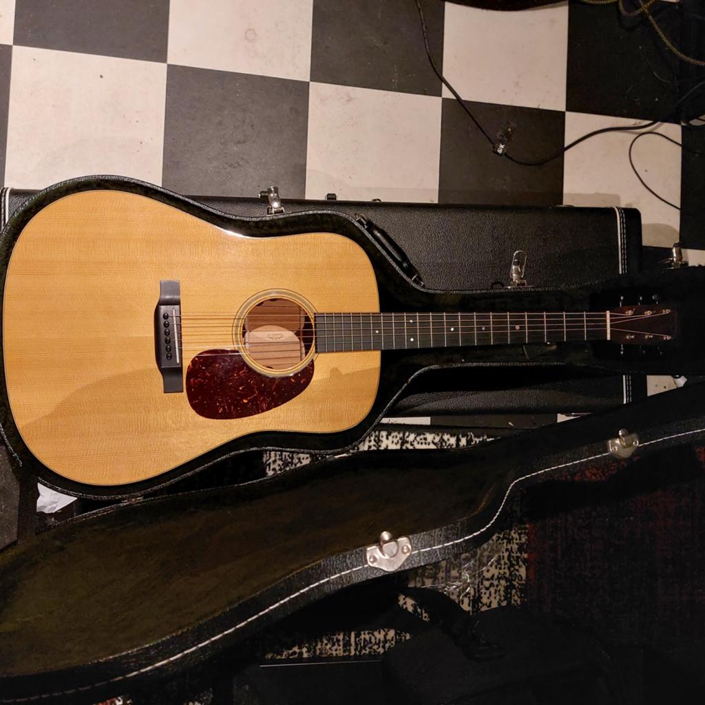Martin D18 E, Ophalen of Verzenden