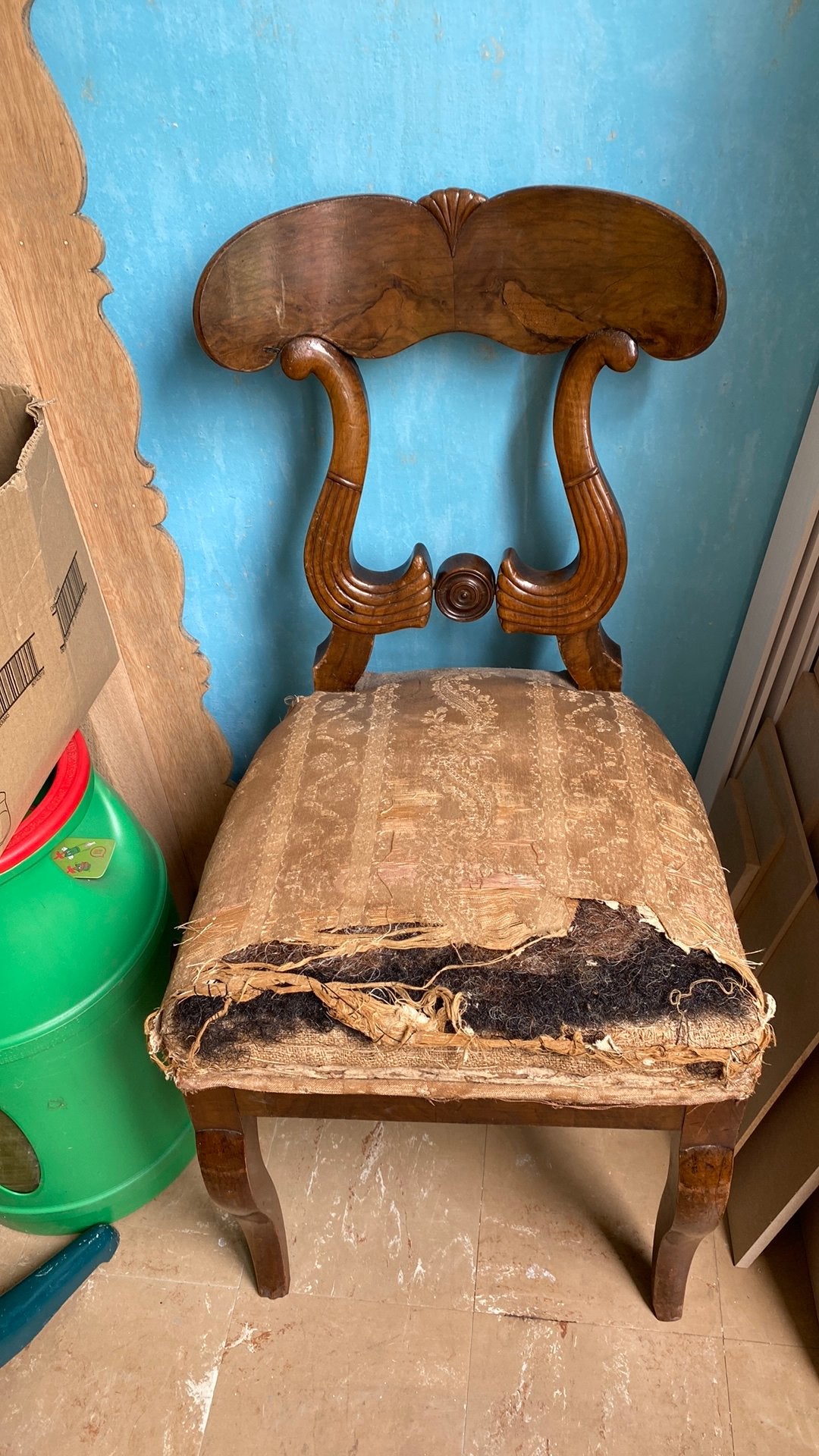 Chaise a restaurer, Antiquités & Art, Enlèvement