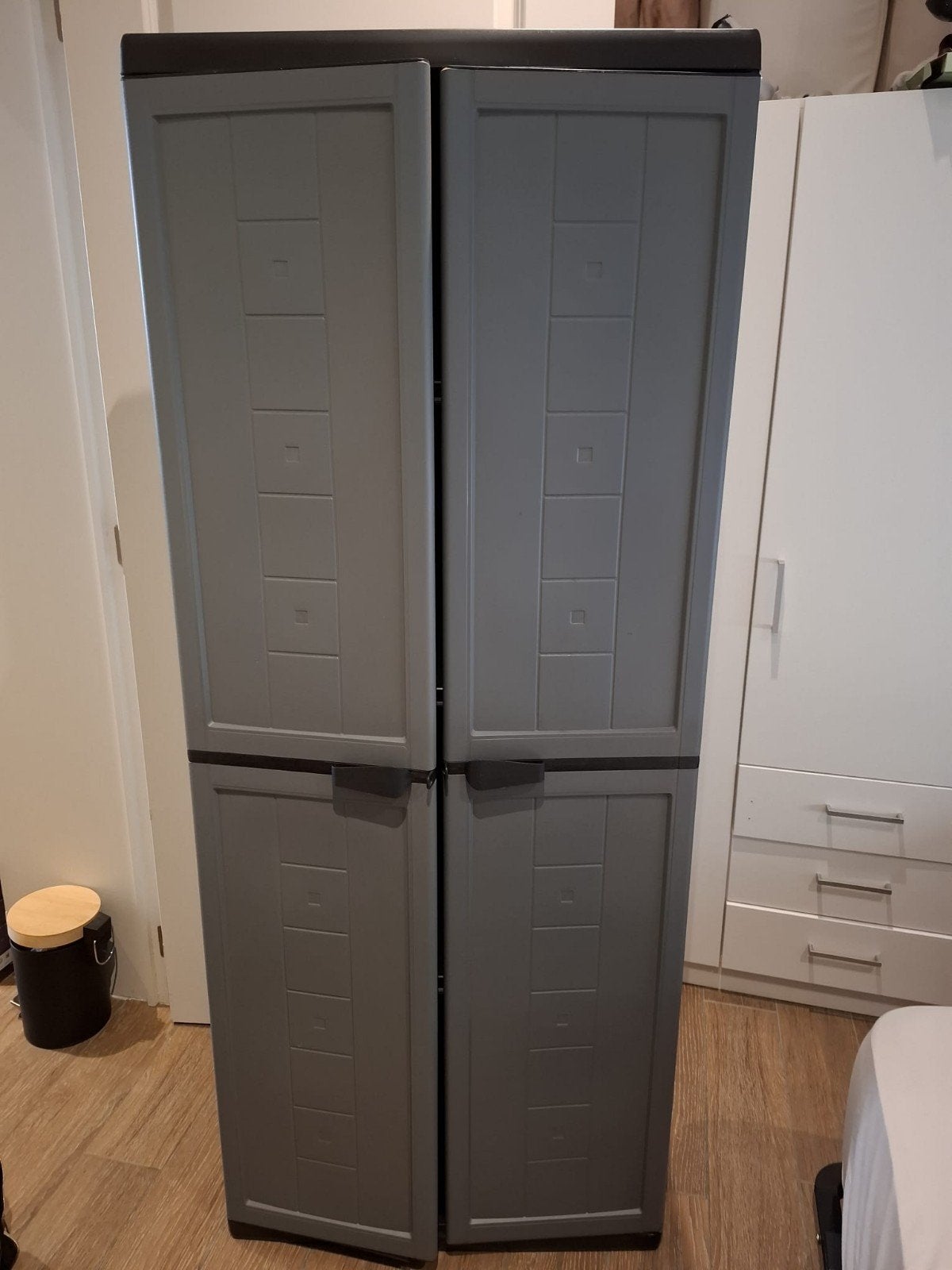 Armoire, Tuin en Terras, Bergingen en Tuinkasten, Ophalen, Zo goed als nieuw