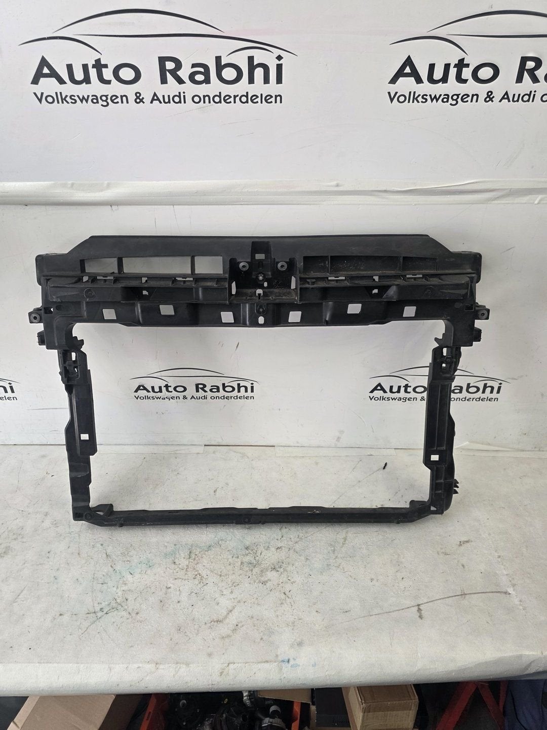 VW Touran 5TA VOORFRONT met sloten 5TA805588C, 5TA805594B, Volkswagen, -, Utilisé, -