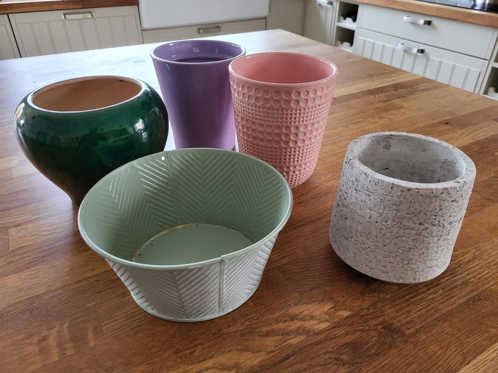 5 pots/vases à fleurs, Enlèvement ou Envoi