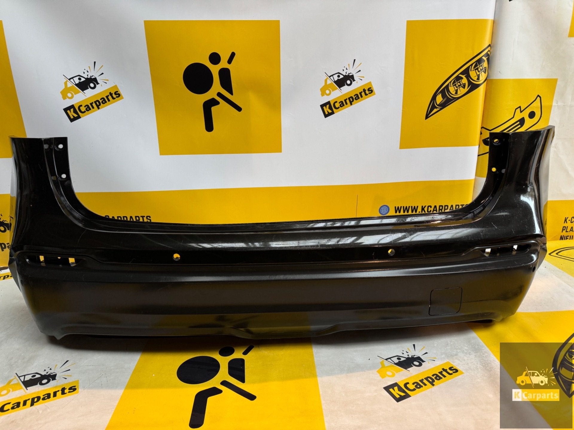 Nissan Qashqai Achterbumper 2017-2021 85022HV00H l, Takashima 1-chome 1-1
220-8686  Yokohama, Achter, Bumper, NISSAN_SR@mail.nissan.co.jp