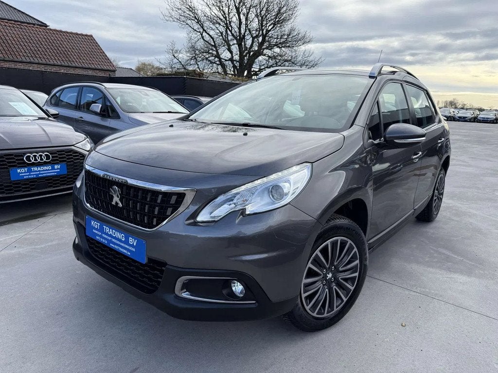 Peugeot 2008 1.2i 82PK FACELIFT NAVIGATIE PDC BLUETOOTH AIRC, Auto's, Peugeot, Stof, Gebruikt, Bedrijf, 3 cilinders