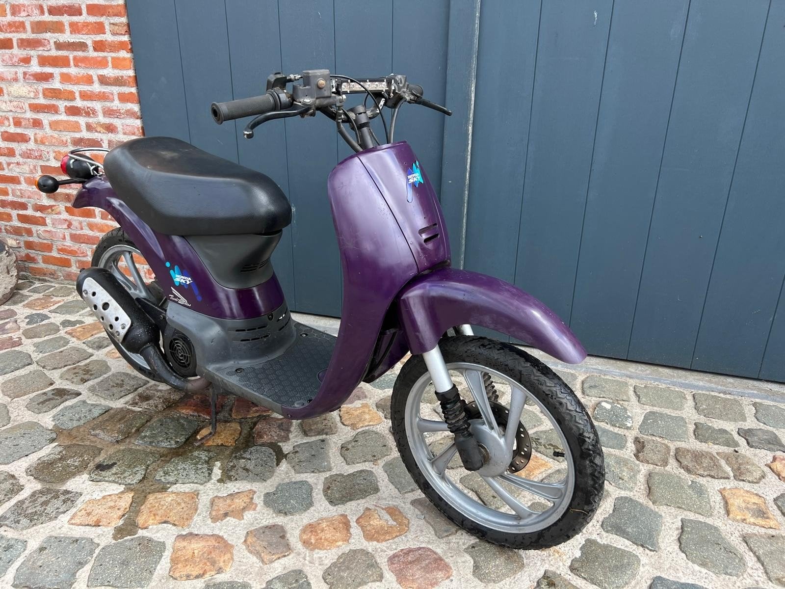 Honda sky, Ophalen