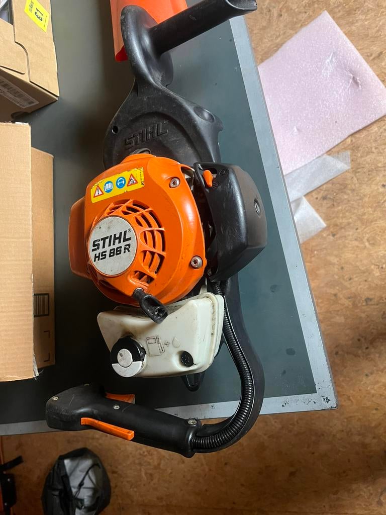 Stihl hs86R, Enlèvement, Comme neuf