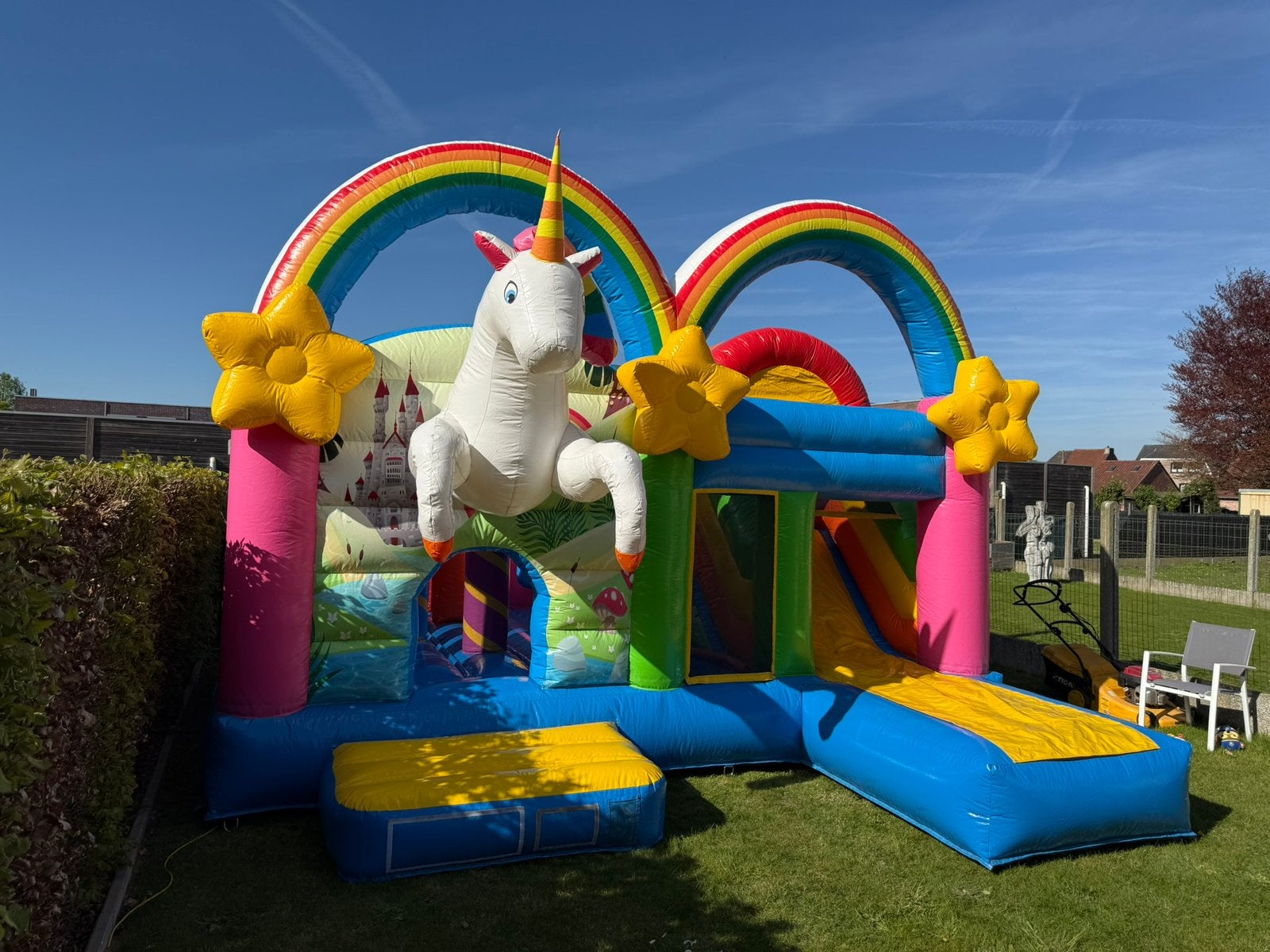 Unicorn multiplay springkasteel te huur, Hobby en Vrije tijd, Feestartikelen | Verhuur, Ophalen