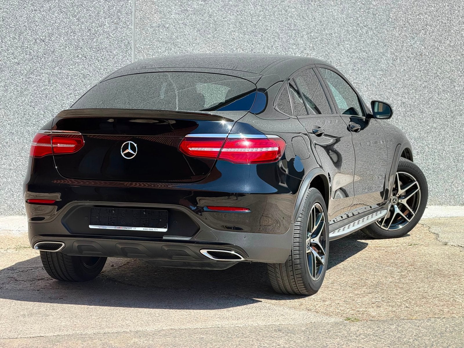 Mercedes GLC220d coupe 4 matic AMG line Garantie 12 Mois, Auto's, Mercedes-Benz, Automaat, https://public.car-pass.be/vhr/f02fd751-eadc-4b2d-9234-e4f80858ecfa