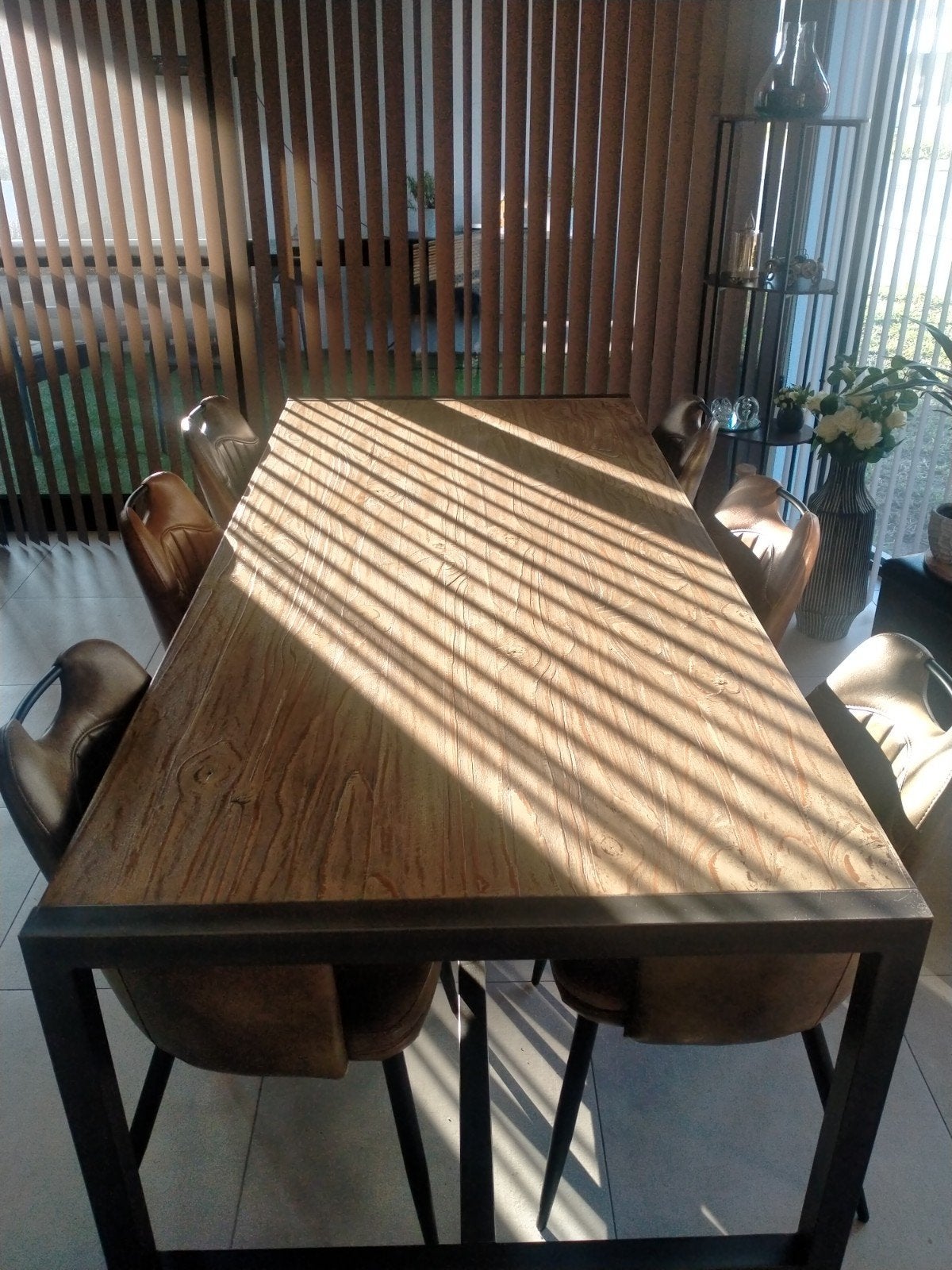 robuuste eetkamertafel met stalen onderstel en 6 stoelen, Ophalen, Overige materialen, 200 cm of meer, 50 tot 100 cm