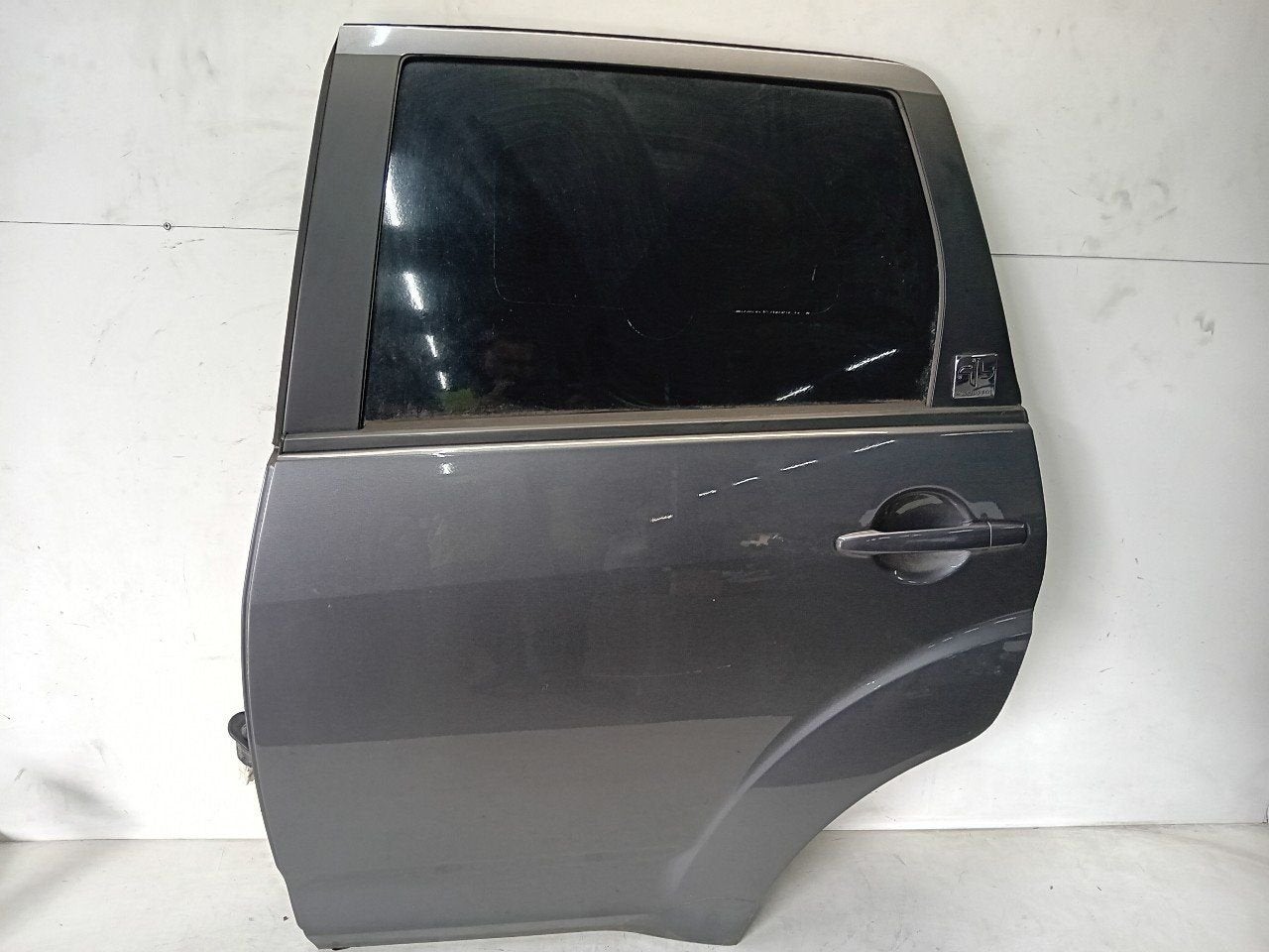 Portier links achter Citroën C-Crosser, Onderdelen@venauto.nl, Van der Ven Autorecycling B.V., Gebruikt, Ettenseweg 76, 4706 PB Roosendaal, The Netherlands