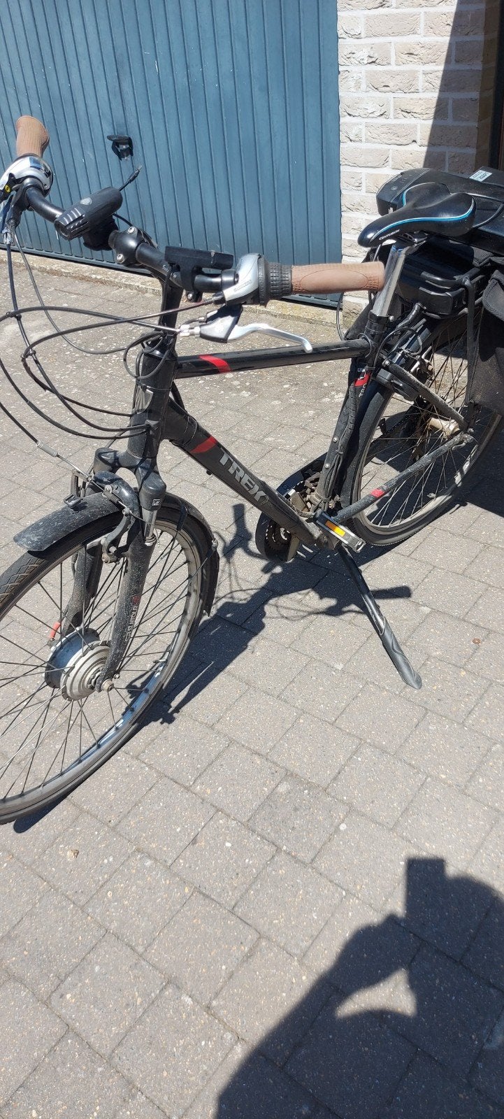 trek ebike, Ophalen, Gebruikt, Vering, Velgrem