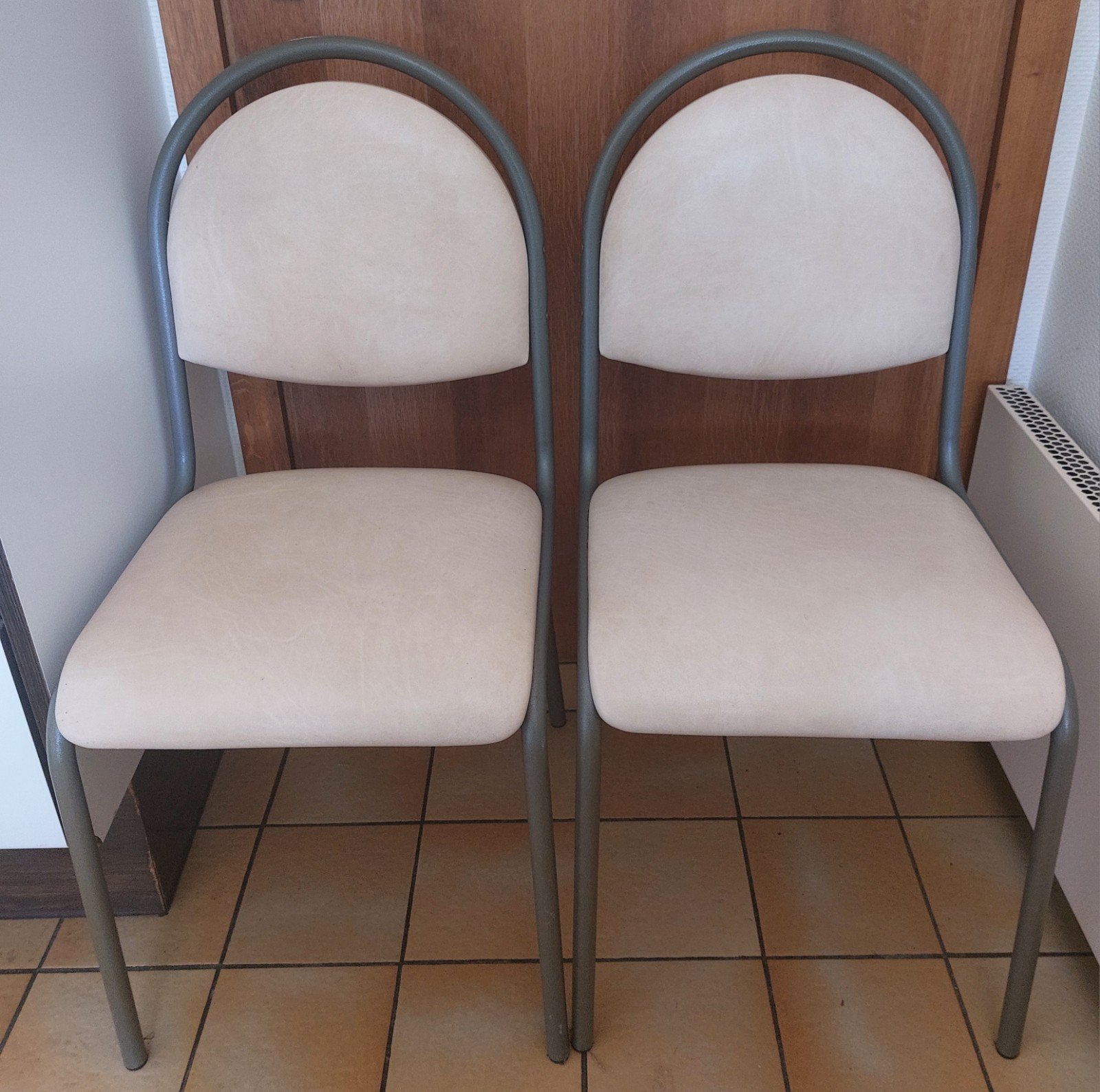 2  stoelen, Huis en Inrichting, Stoelen, Ophalen