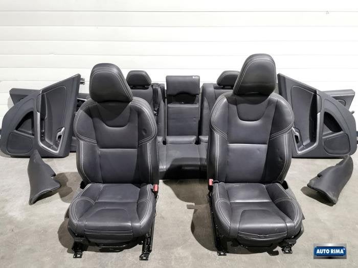 Bekleding Set (compleet) van een Volvo V60, Gebruikt, -, -, Ophalen of Verzenden