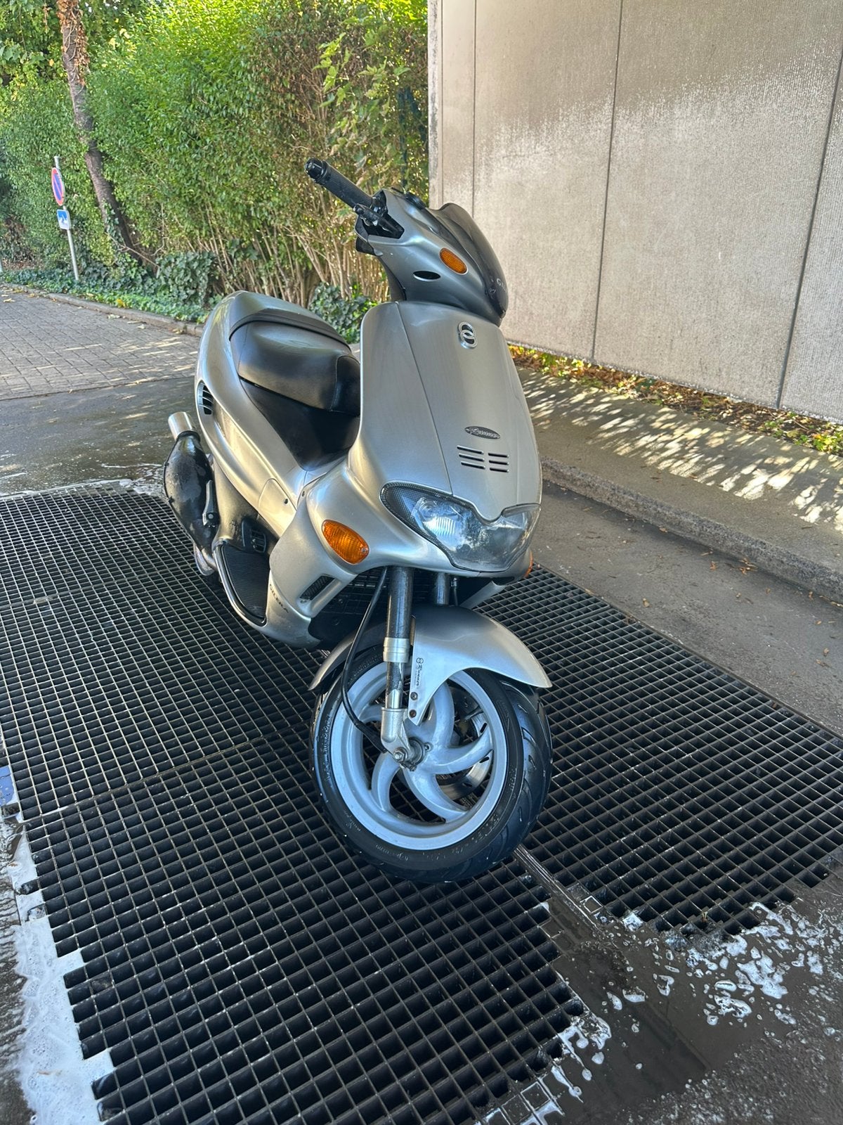 Gilera runner 50cc b klasse, Fietsen en Brommers, Ophalen, Zip, Zo goed als nieuw