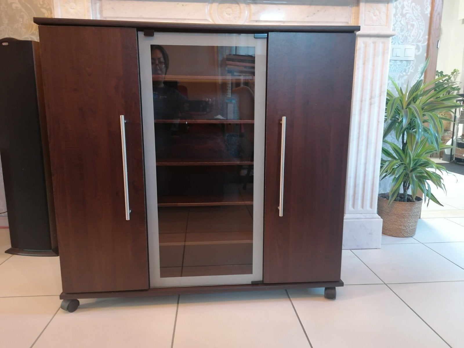 CD KAST ( 350+CD & DVD), Ophalen