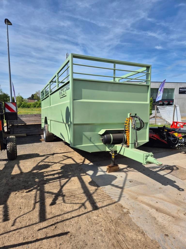 Bétaillère Macer neuf, Articles professionnels, Agriculture | Outils, Élevage, Transport, Enlèvement