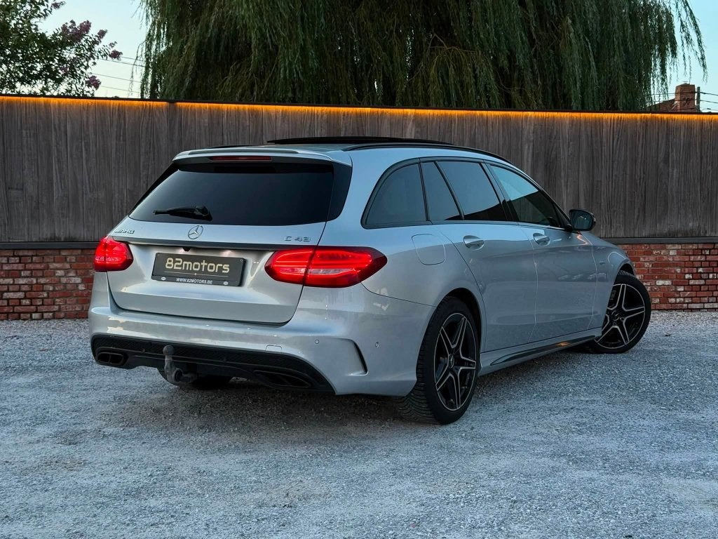 mercedes c43 amg 4-matic/pano/lichte vracht/btw/trekhaak/led, Auto's, Mercedes-Benz, Automaat, Lichtsensor, 1800 kg, 1887 kg