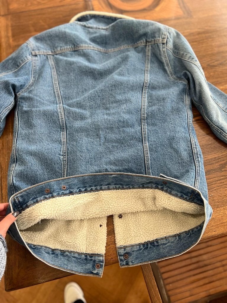 Levi's spijkerjas van fleece, Ophalen