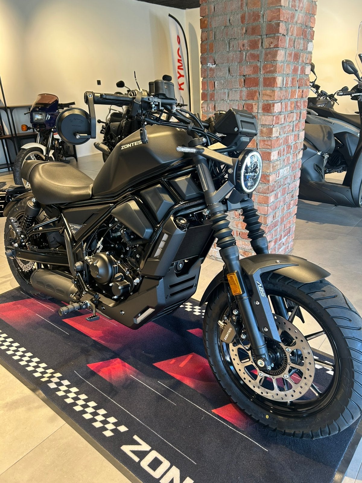 Zontes 125c Mat zwart - Chopper, Motoren, Ophalen