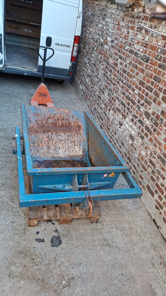 benne basculante 1000 kg Eichinger en bon état très, Bricolage & Construction, Enlèvement, Utilisé