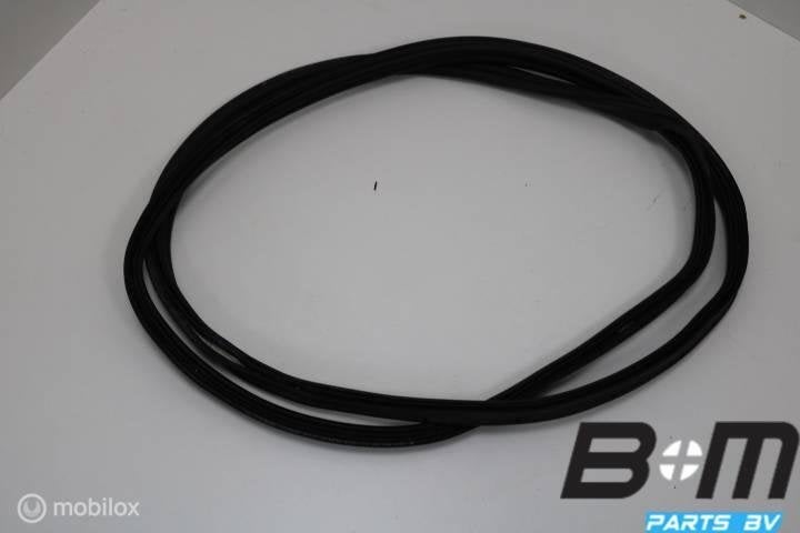 Achterkleprubber VW Passat B8 Variant 3G9827705, Gebruikt