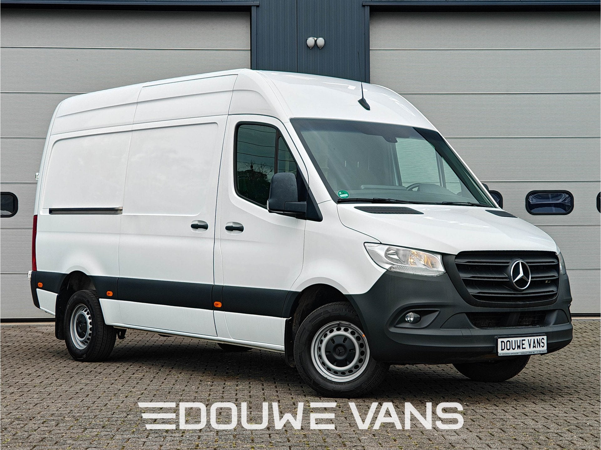 Mercedes-Benz Sprinter 317 L2H2 Automaat Distronic Trekhaak, Autos, Camionnettes & Utilitaires, Achat, Entreprise, 2 places, 2800 kg