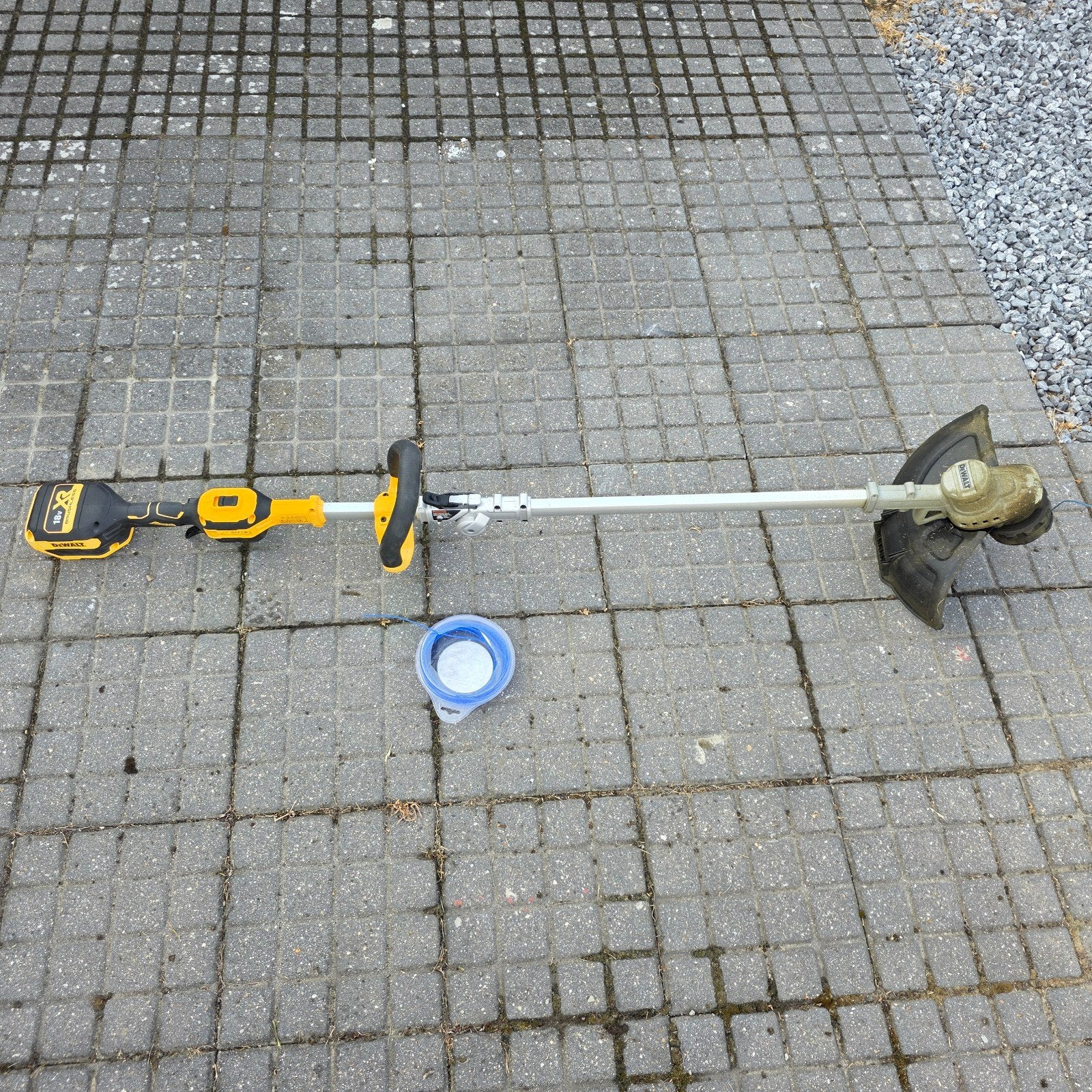 Dewalt dcmst561 grastrimmer, Jardin & Terrasse, Débroussailleuses, Enlèvement, Comme neuf, Batterie, Dewalt