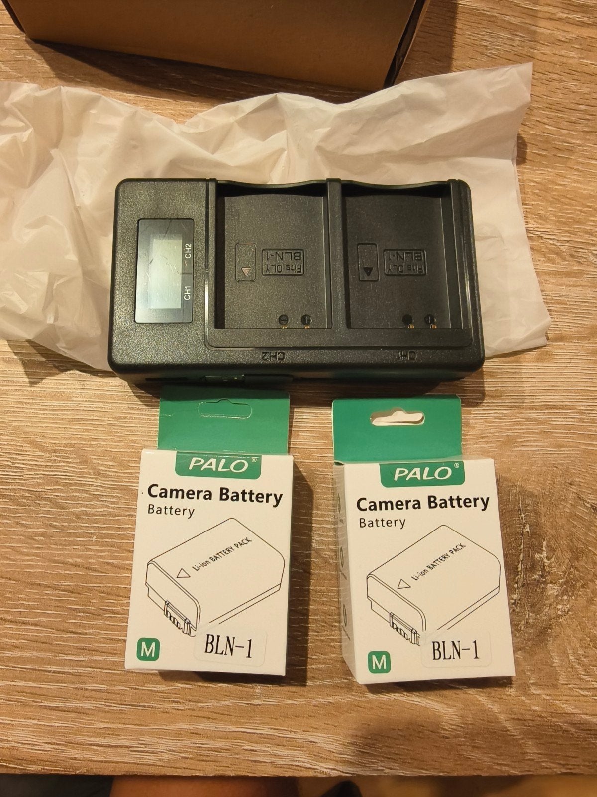 Olympus BLN-1 battery pack + charger, Enlèvement ou Envoi, Olympus, Batterie