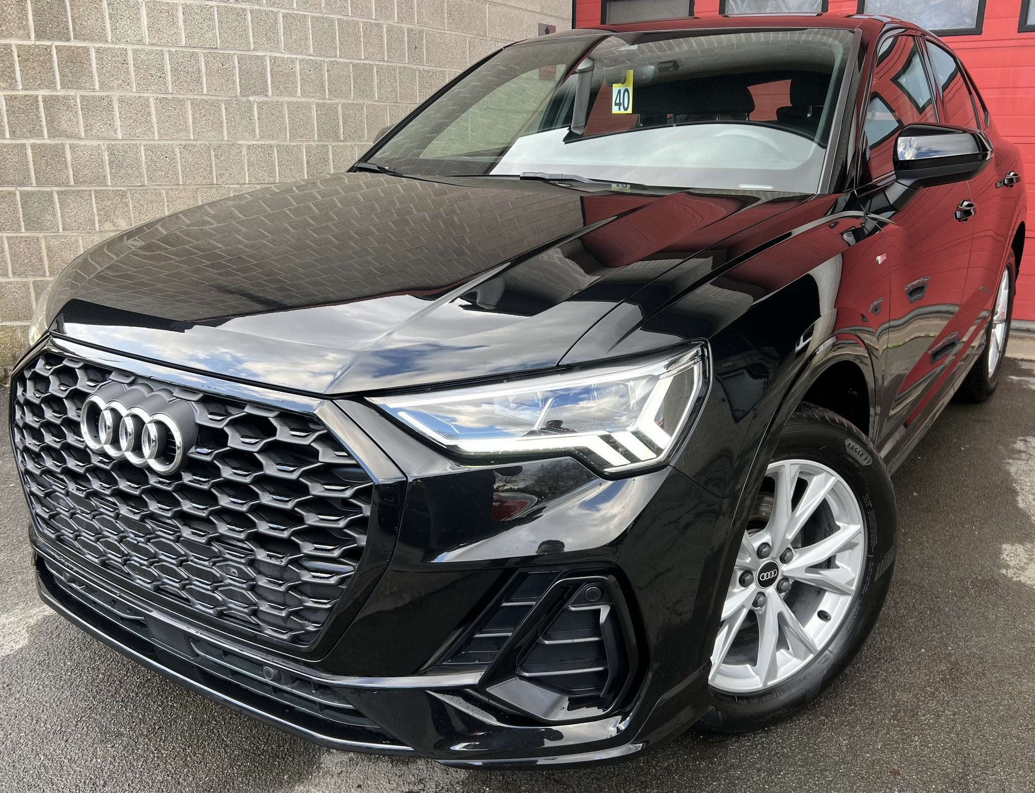 Audi Q3 TFSIe Attraction S tron +CAR-PASS +NAVI +GARANTIE, Achat, Entreprise, Noir, 5 portes