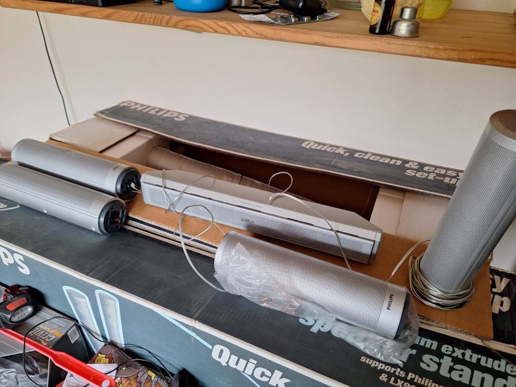 Philips speakerset, Enlèvement, Philips