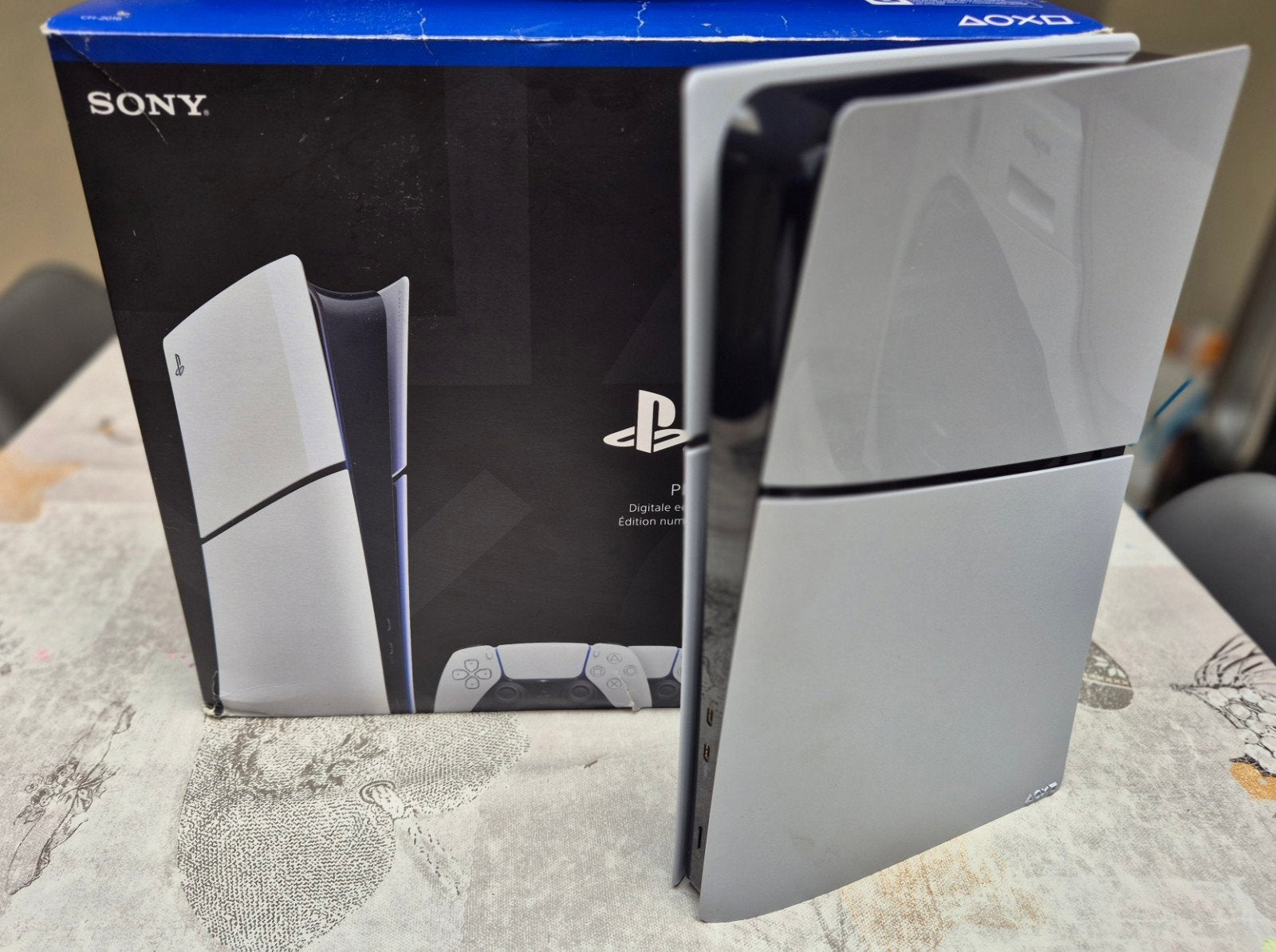 PS5 Slim CD Edition-console in nieuwstaat, Games en Spelcomputers, Spelcomputers | Sony PlayStation 5, Zo goed als nieuw, Playstation 5