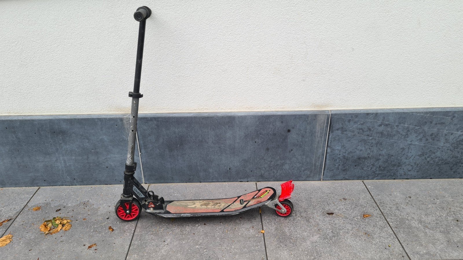 Trottinette OXELO freestyle drift brake system