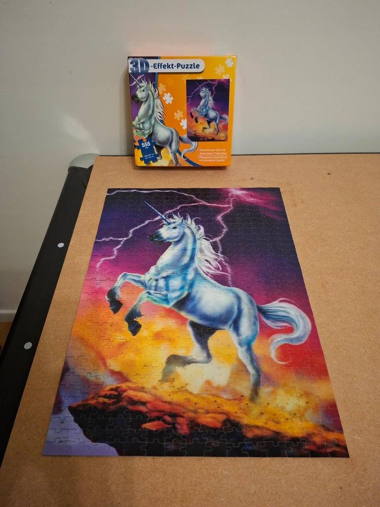 3D effect puzzel, eenhoorn (555 stukken) NIEUWSTAAT, Ophalen of Verzenden, 500 t/m 1500 stukjes, Zo goed als nieuw, Legpuzzel