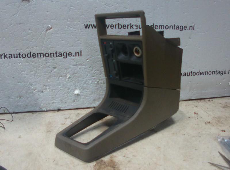 CONSOLE CENTRALE Kadett E (33 / 34 / 43 / 44) (90-341-788), Info@VerberkAutodemontage.nl, Opel, Nijverheidstraat 1a 1a
5405 AJ  UDEN, NL