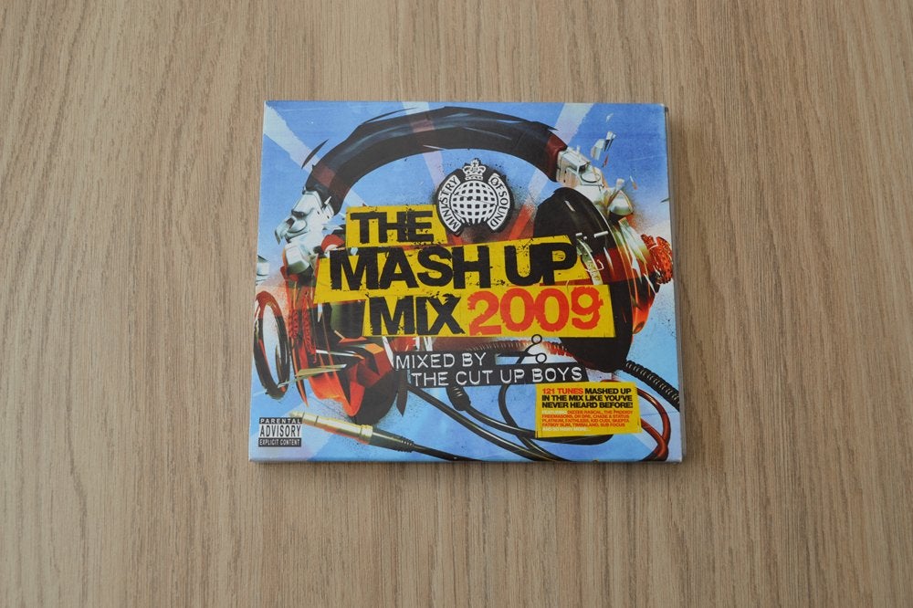 CD the mash up mix 2009, CD & DVD, Enlèvement ou Envoi, Comme neuf, Dance populaire, Autres types