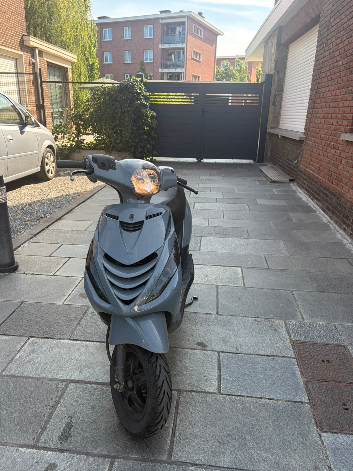Piaggio zip 4t a klasse, Fietsen en Brommers, Scooters | Piaggio, Zo goed als nieuw, Zip, Klasse A (25 km/u), Benzine, Ophalen