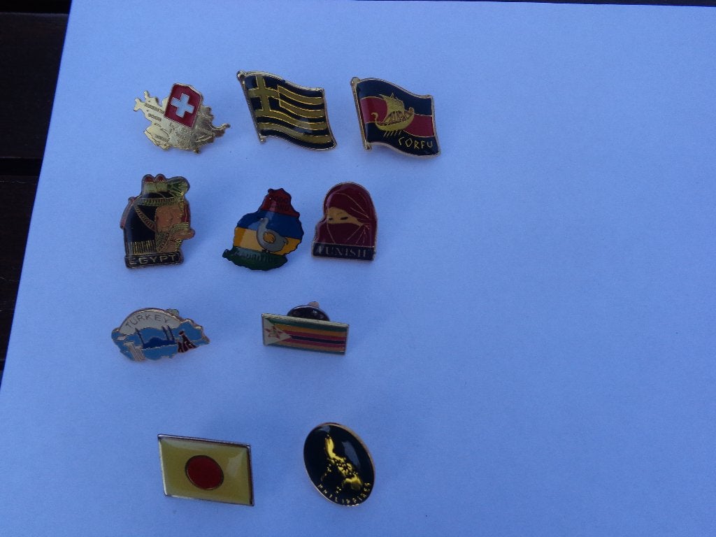 10 prachtige pins in verschillende landen, Verzamelen, Ophalen