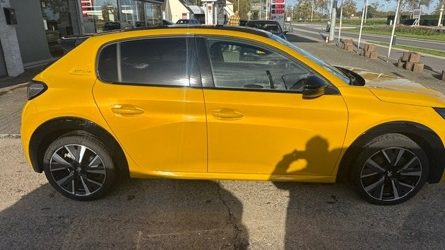 Peugeot 208 Benzine GT LINE AUTOMAAT Airco Navi Pano! 29 DKM, Auto's, Automaat, 4 deurs, Euro 6, Leder en Stof