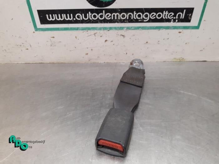 Veiligheidsgordel Insteek rechts-achter van een Kia Sorento, -, -, Ophalen of Verzenden, -