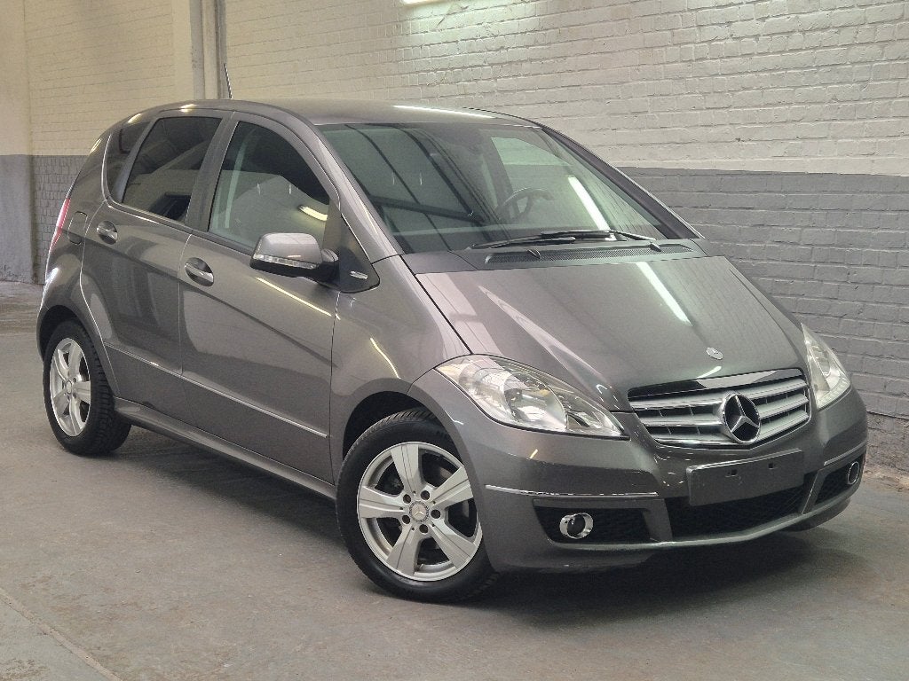 Mercedes A160 Autom. Euro5 benzine-93000km-Topstaat-Garantie, Auto's, Automaat, Monovolume, 1498 cc, 4 cilinders