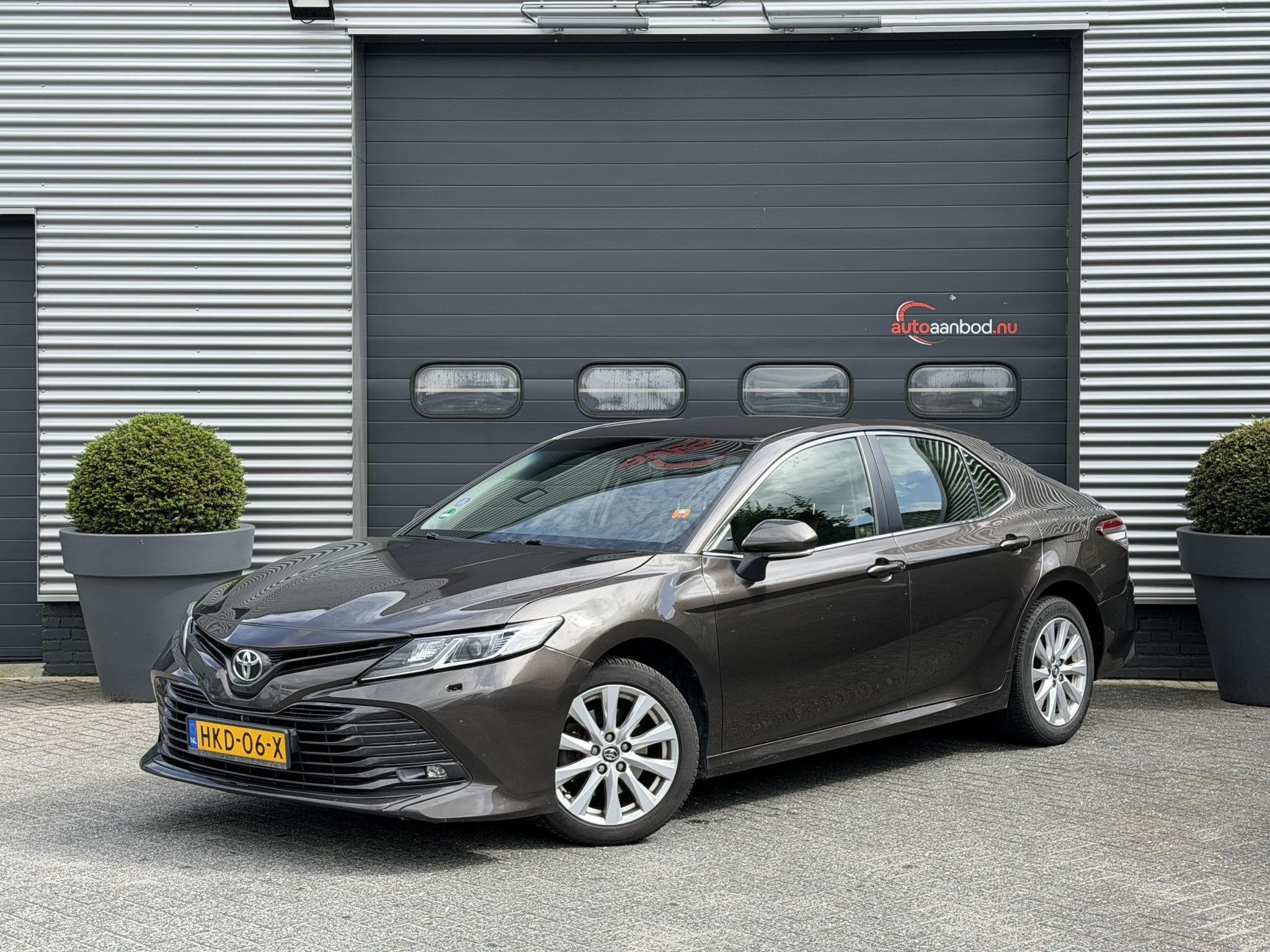 Toyota Camry 2.5 Hybrid Dynamic | Camera | Lederen Bekleding, Auto's, 4 deurs, 1525 kg, Gebruikt, Euro 6
