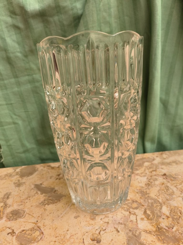 Kristallen vaas 23cm hoogte (staat in de weg), 23 cm, Convient pour fleurs séchées, Enlèvement ou Envoi, Verre