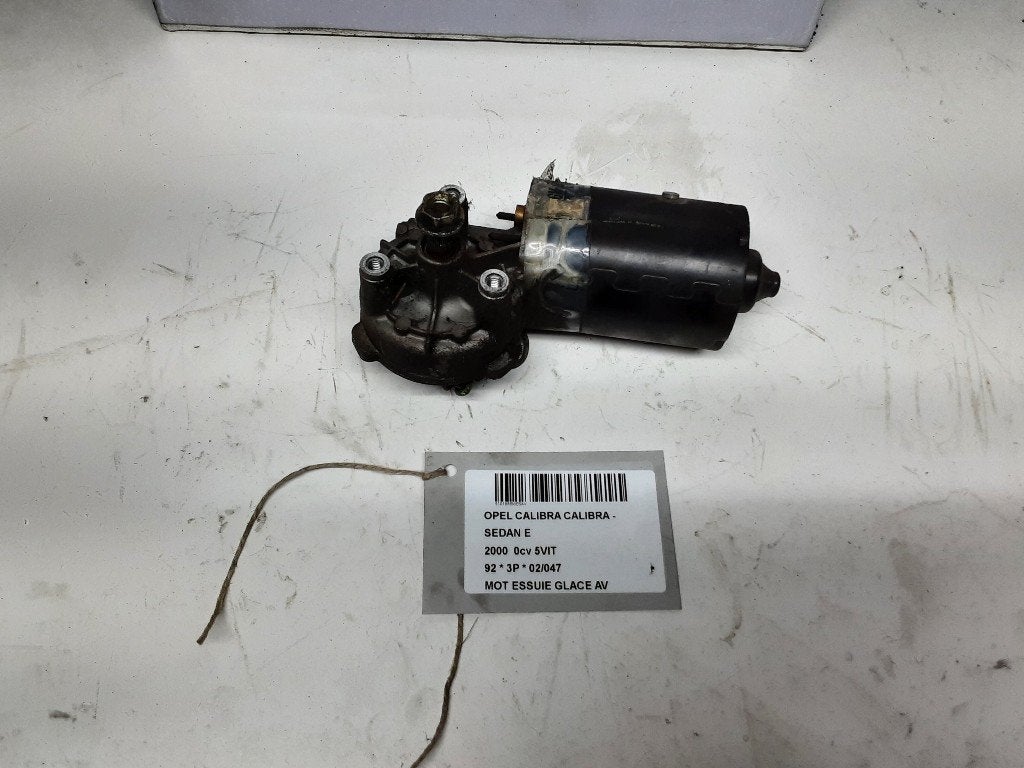 MOTEUR ESSUIE-GLACE AVANT Opel Calibra (96346777), Autos : Pièces & Accessoires, Opel, Opel Automobile GmbH, Utilisé, Kontakt-opel@opel.com