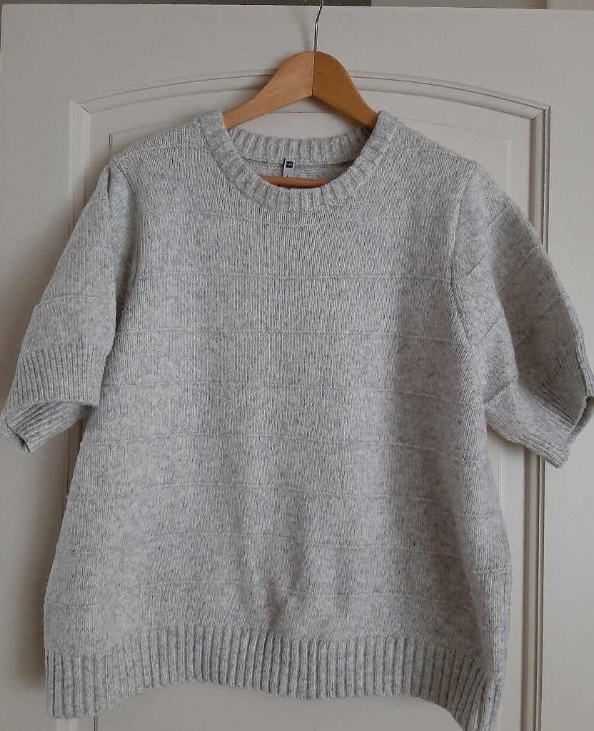 Te koop: Nieuw!!!Mooie licht grijze overside debardeur, L., Kleding | Dames, Ophalen of Verzenden, Nieuw, Maat 42/44 (L), Grijs