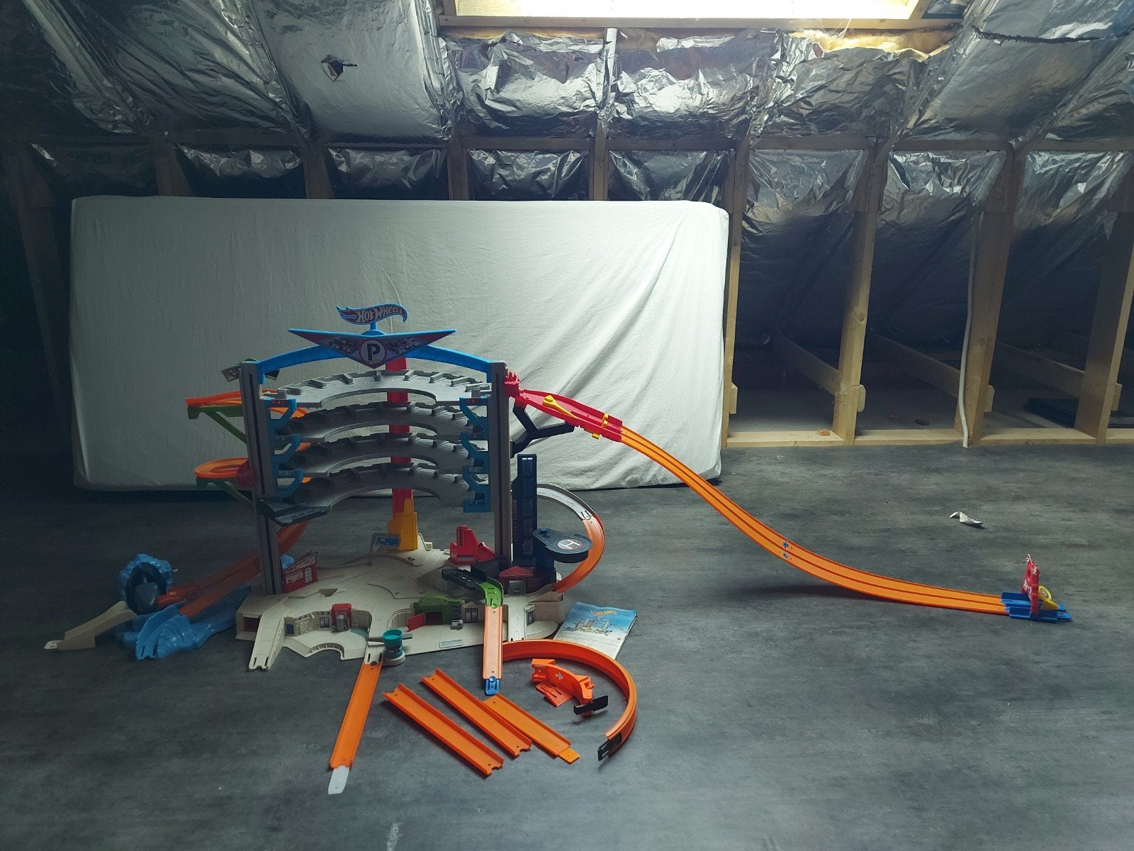 Hotwheels garage/racebaan, Ophalen, Gebruikt