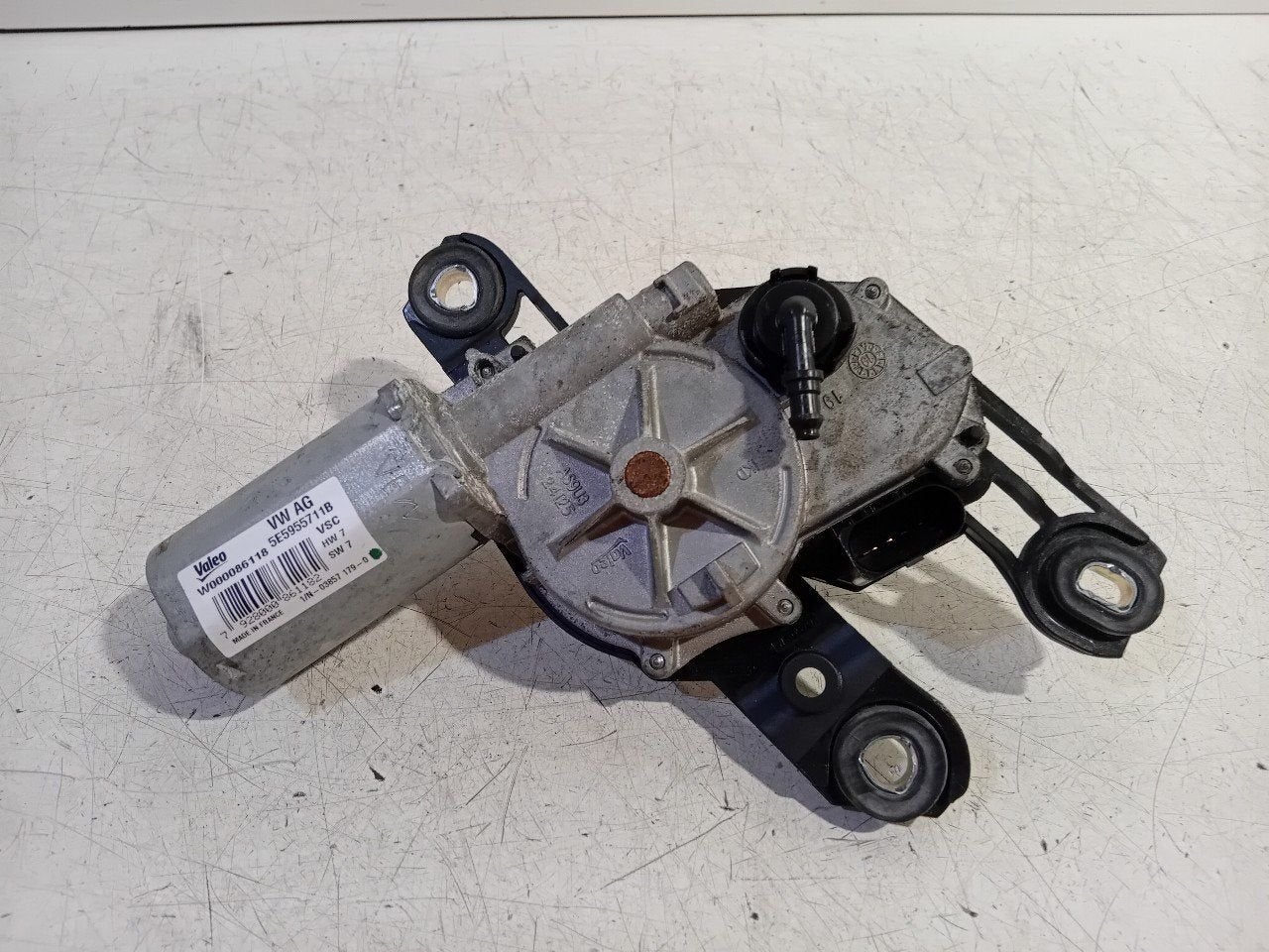 Ruitenwissermotor achter Audi RS, Onderdelen@venauto.nl, Van der Ven Autorecycling B.V., Ettenseweg 76, 4706 PB Roosendaal, The Netherlands