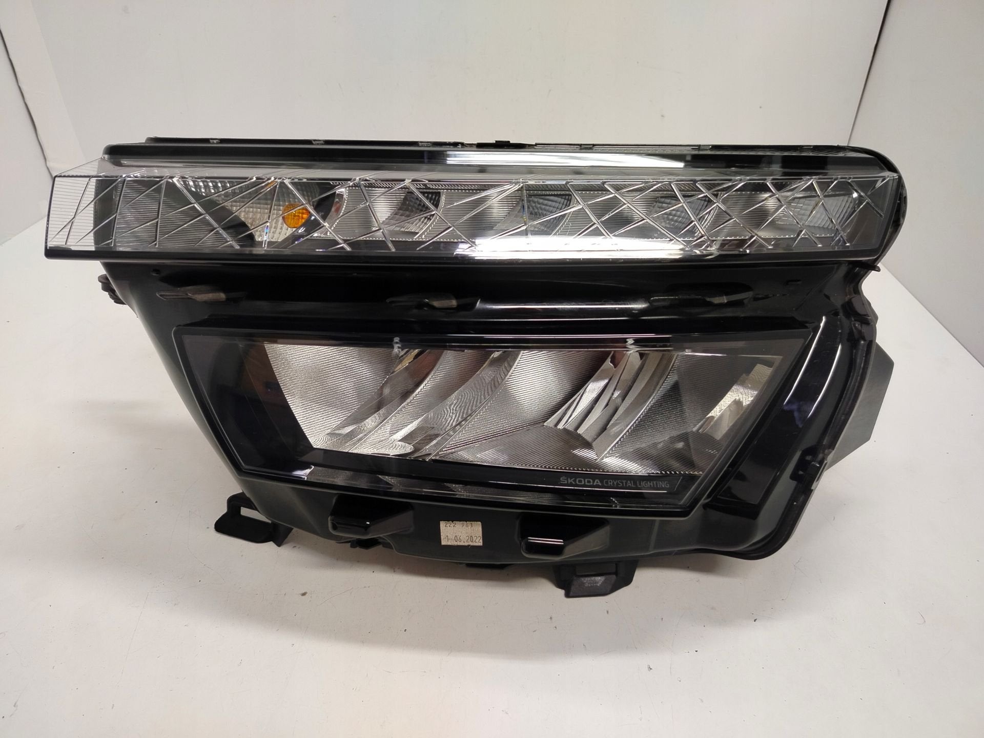 Skoda Kamiq Koplamp Links 658.941.015, Tr. Vaclava Klementa 869
293 01  Mlada Boleslav, CZ, Skoda, Skoda Auto a.s., Gebruikt