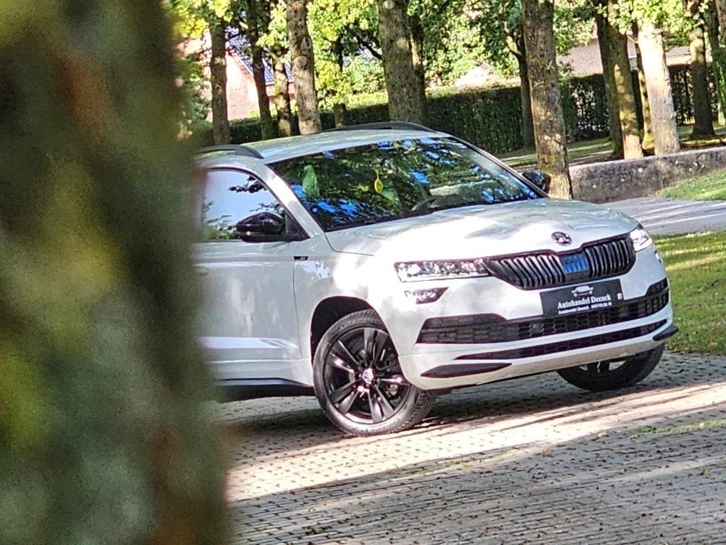 Skoda Karoq 1.5tsi SPORTLINE | OPTION COMPLÈTE, Autos, Achat, Entreprise, Noir, 5 places