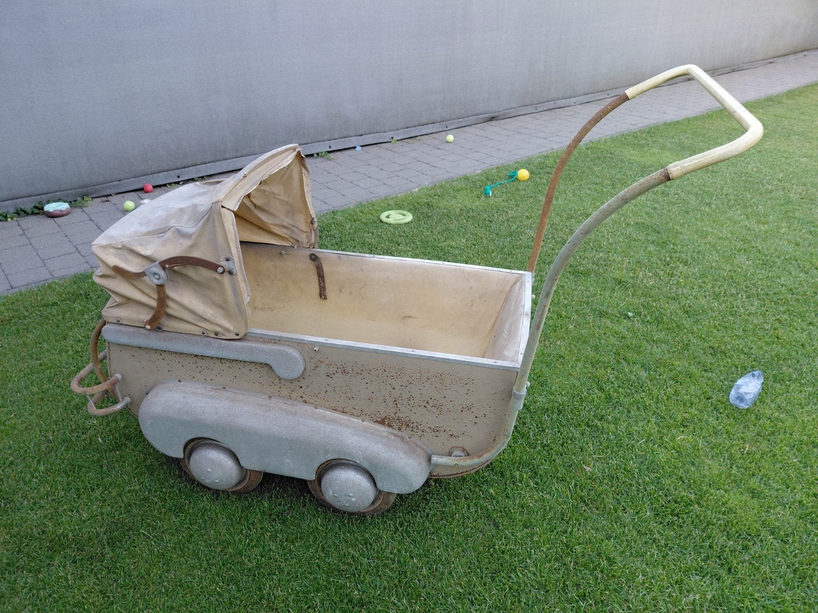 Kinderwagen jaren 40, Enfants & Bébés, Poussettes & Combinaisons, Enlèvement, Poussette