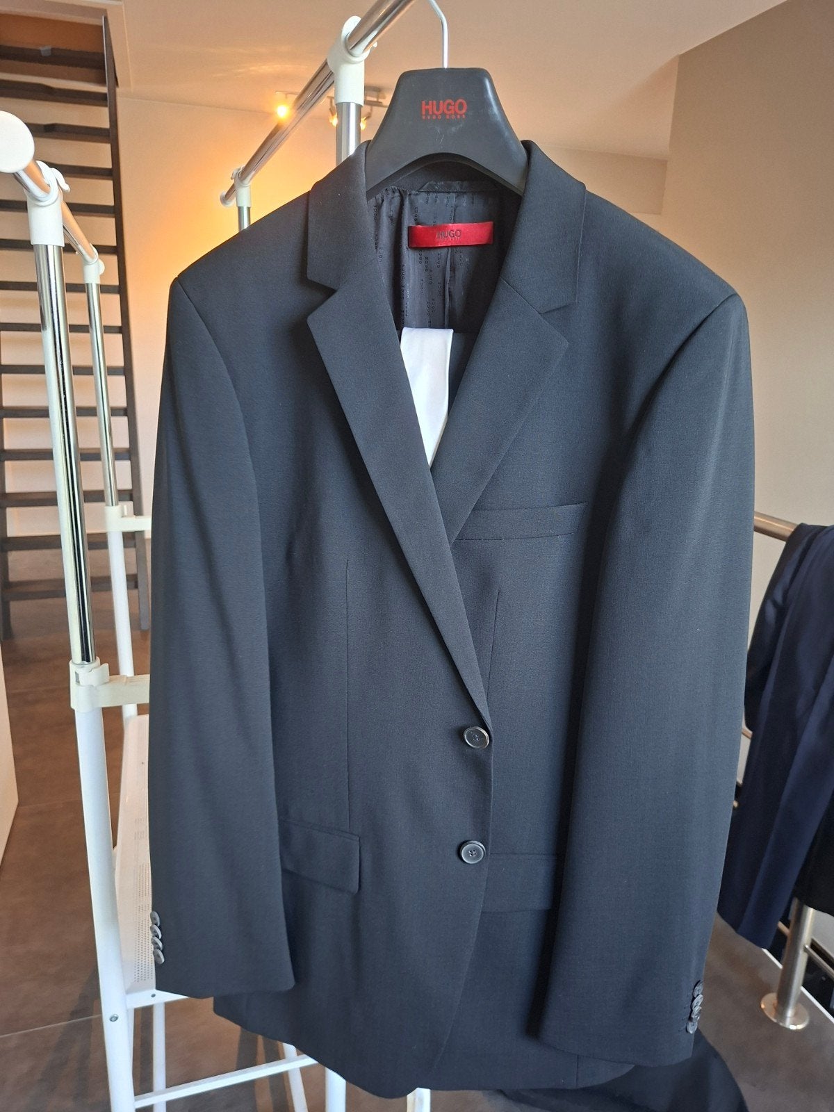 Hugo Boss kostuum zwart maat 48 inc zwart held Hugo Boss, Kleding | Heren, Ophalen of Verzenden, Zo goed als nieuw, Maat 48/50 (M)